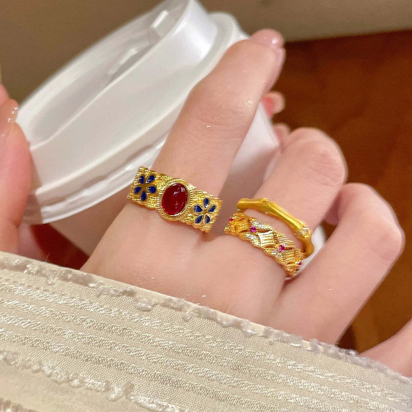 

Золотое эмалевое кольцо Ele с бамбуковым узлом для женщин: роскошное, матовое, высококачественное, винтажное, штабелируемое кольцо на палец