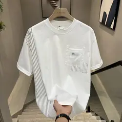 2024 yeni yaz Minimalist Patchwork cep yüksek kaliteli yuvarlak boyun çizgili rahat yönlü gençlik kaba yakışıklı T-shirt