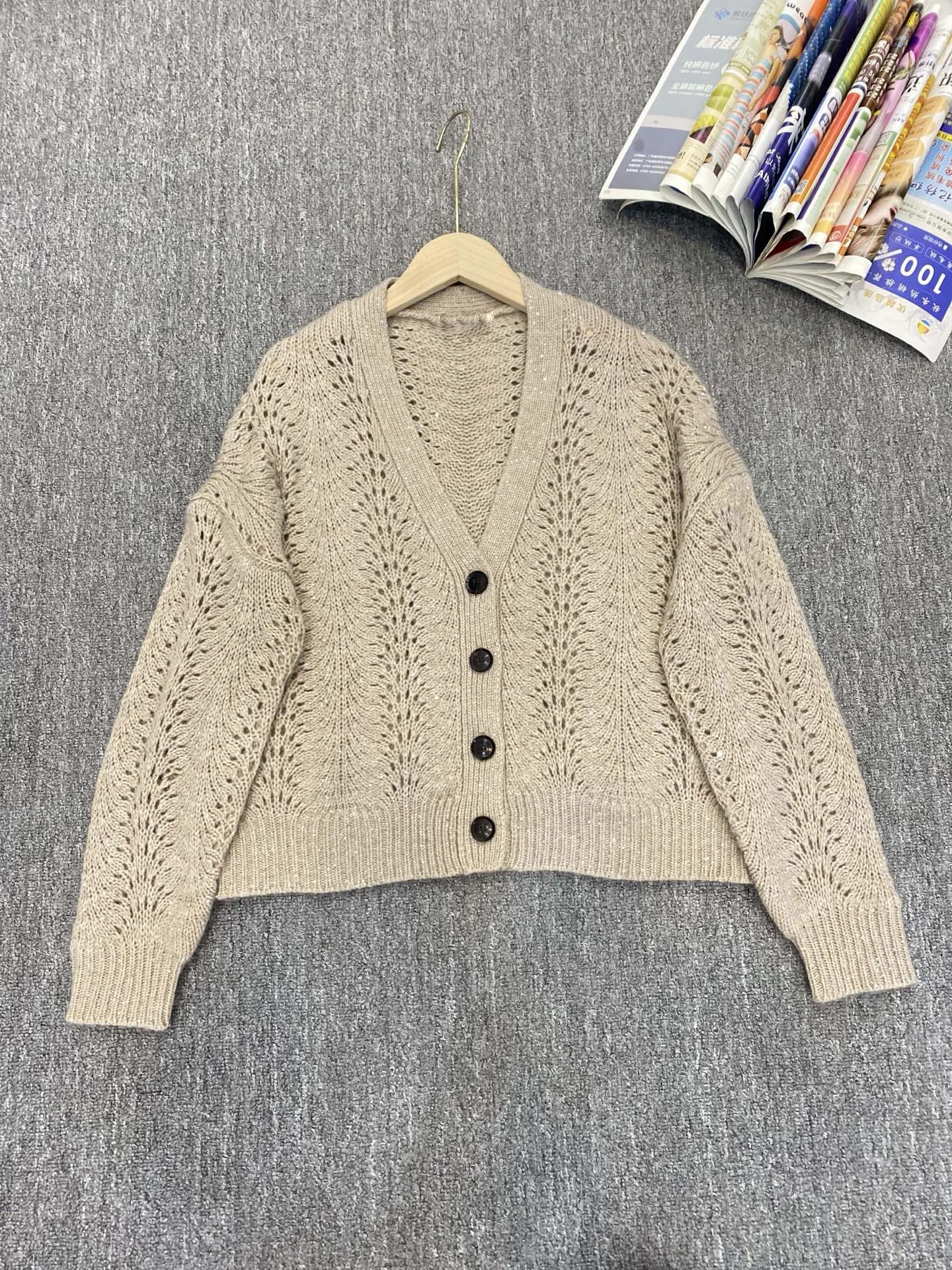 

Cashmere Hollow Round Neck High Quality Fashion Knitted Sweater Coat Autumn And Winter New Women'S Sweater