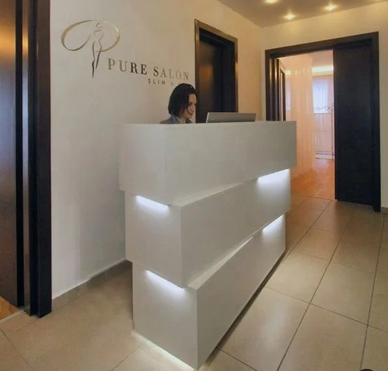 Modern White Wood Reception Desk Customized For Hotel Beauty Salon Mall & Home Bar Cashier Counter