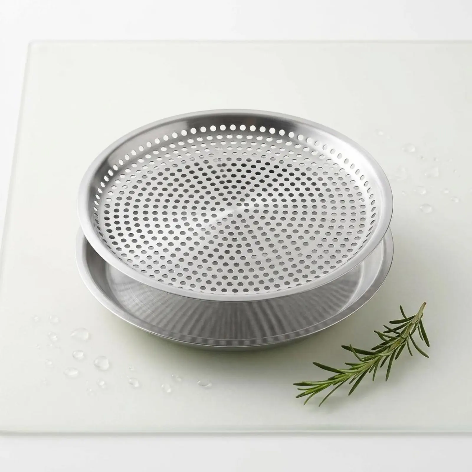 

Stainless Steel Oil Drain Plate Easy to Clean Oil Filter Tray Stainless Steel Drain Basket Rust-Proof Kitchenware Raised Feet