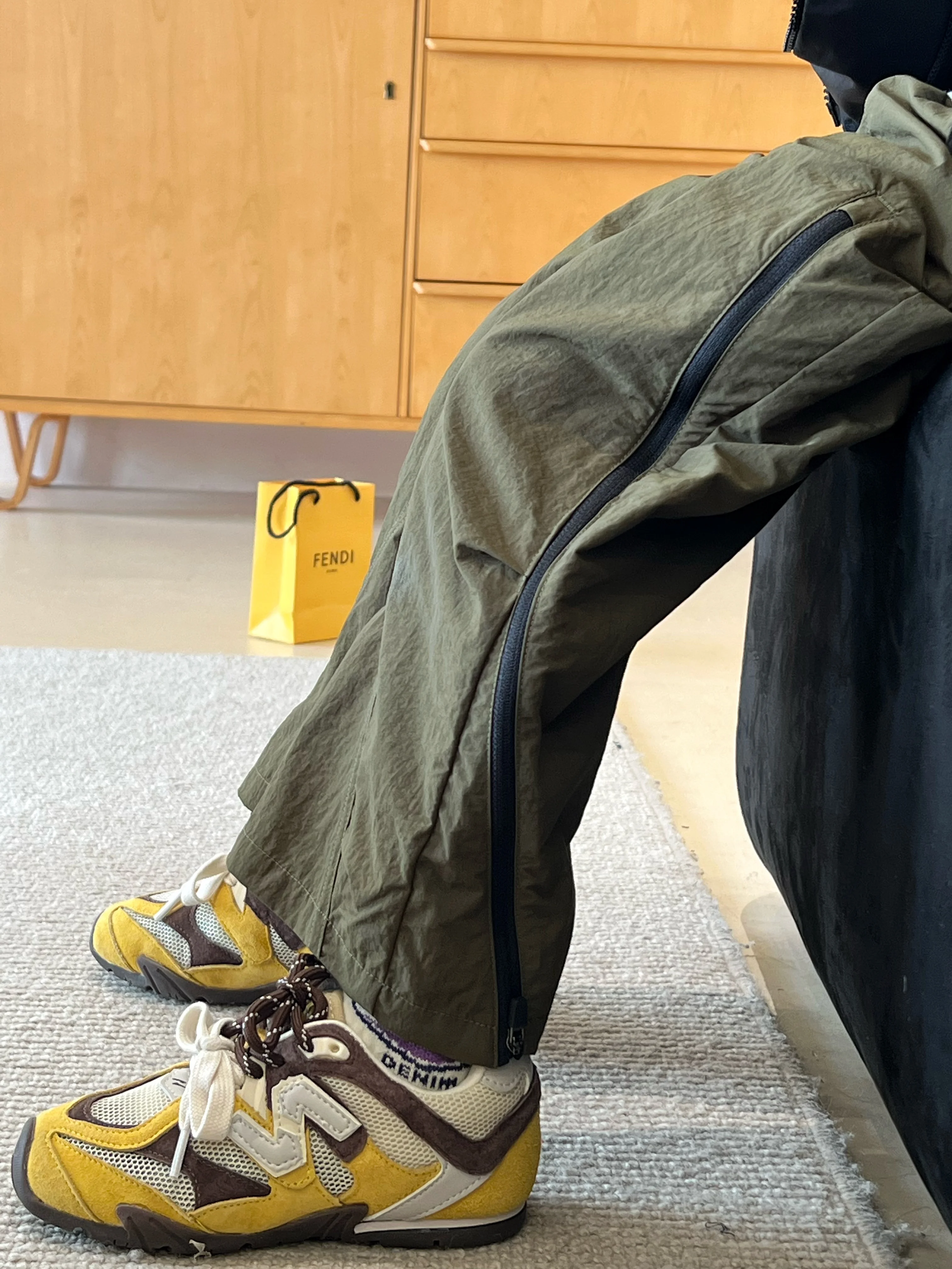 

Autumn New Boys Military Green Outdoor Mountain-Themed Casual Trousers