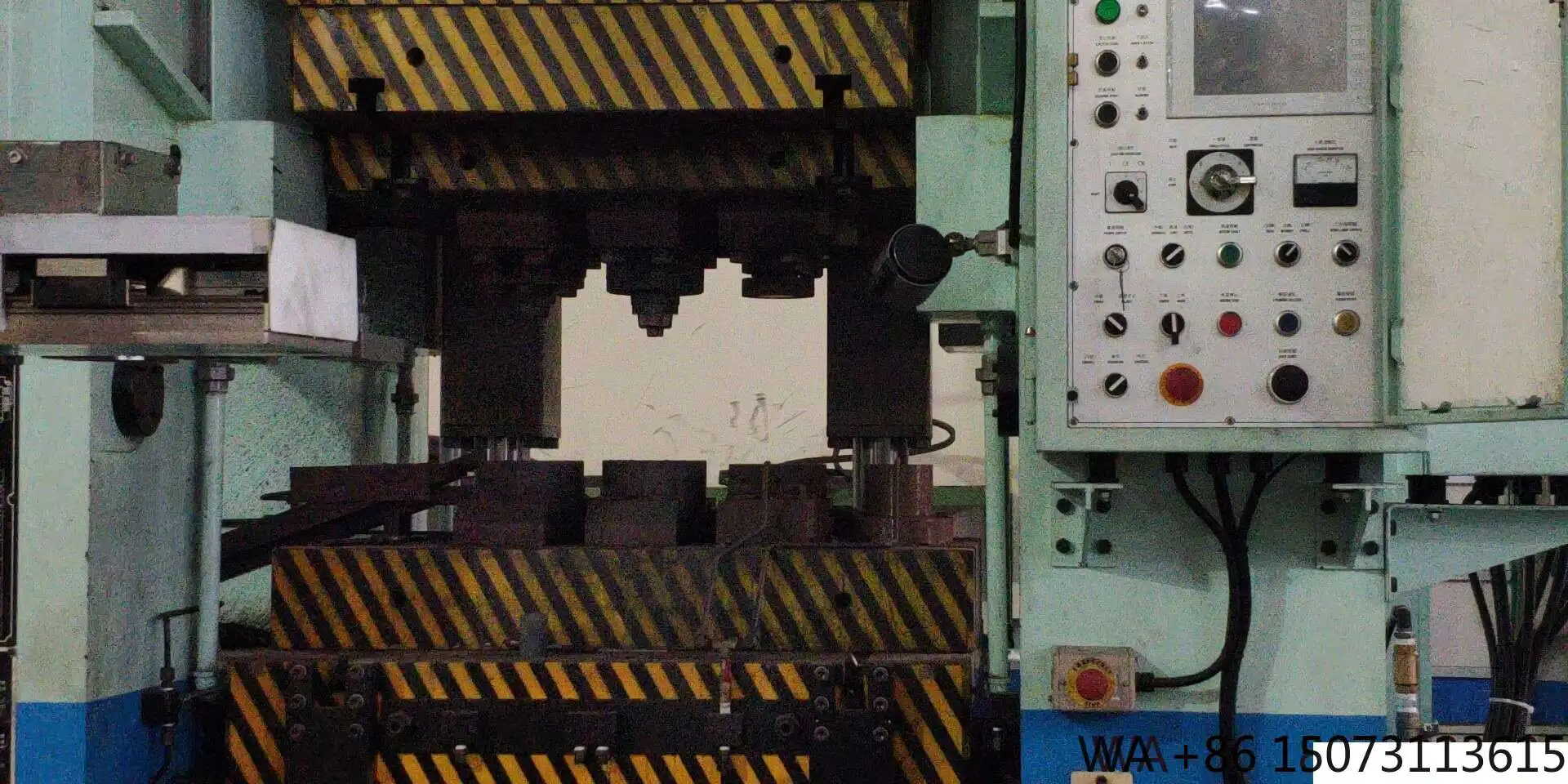 2500-Tonnen-Pressmaschine für langes Hub und warmes Schmieden