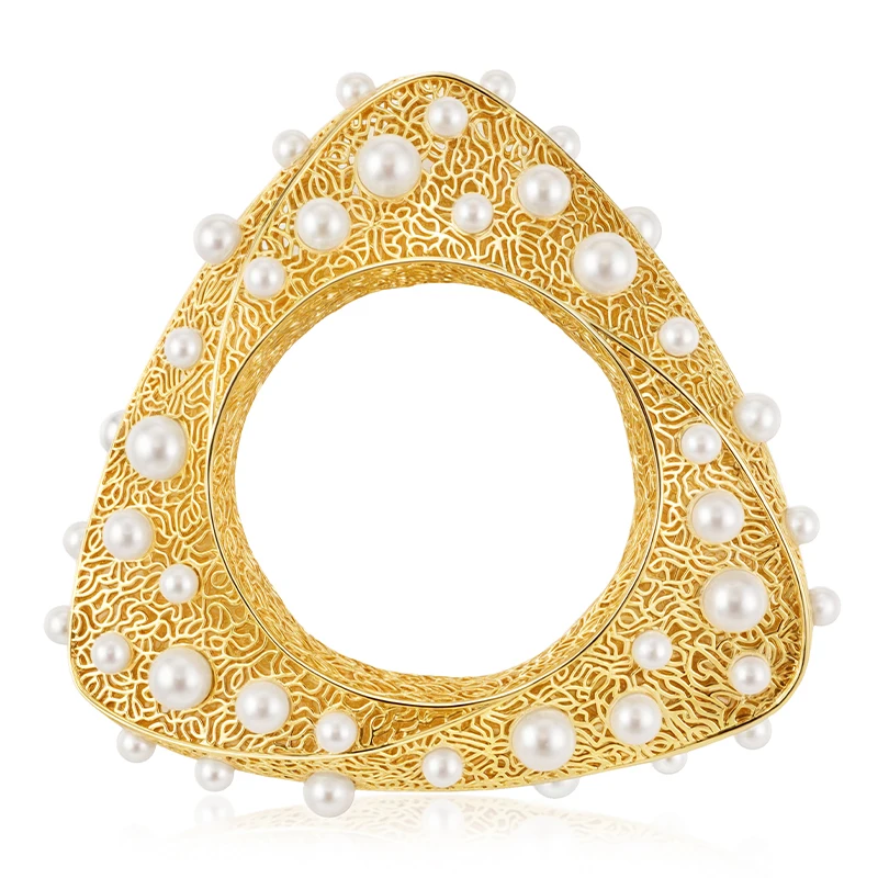 IVOG Textured Triangle‑shaped Brass Bangle For Women Inlaid Imitation Pearl Hollow Wide Wrist Cuff Luxury Party Jewelry Gift