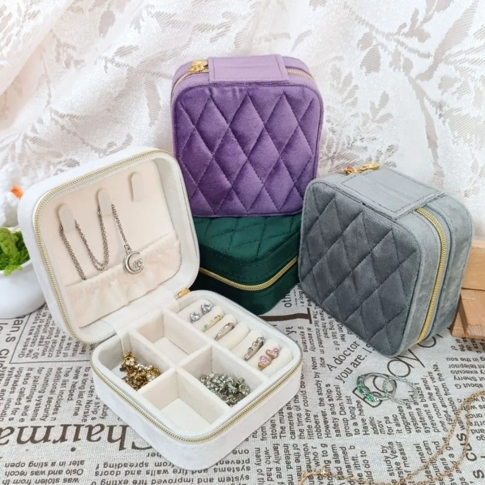 Rhombus Pattern Portable Velvet Jewelry Box Zipper Closure Velvet Jewelry Storage Case Jewelry Organizer Jewelry Storage