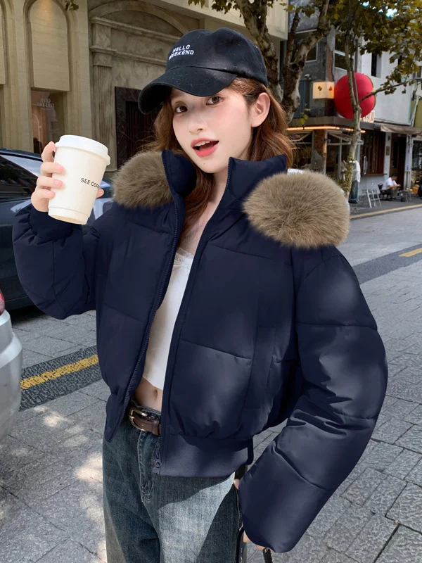 Zimowy płaszcz puchowy damski, luźny krój, bawełniany płaszcz z futrzanym kołnierzem i sznurowaniem w talii, koreański płaszcz typu sle bread.