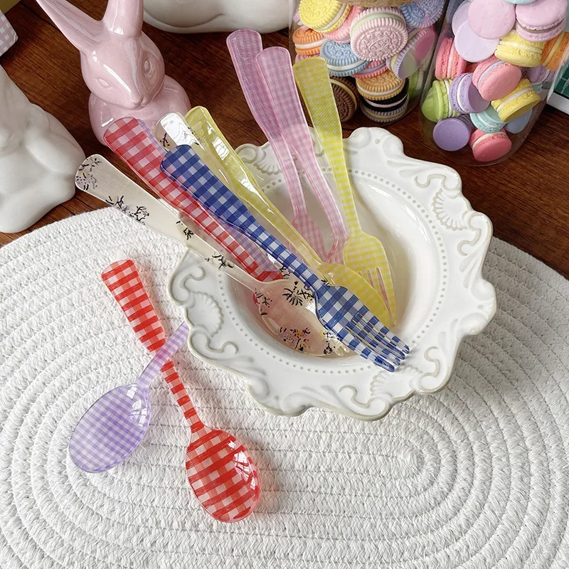 Artistic Acrylic Dessert Fork And Spoon Set for Girls Floral Patterned Tableware Cute And Soft Design Chinese Manufacturer