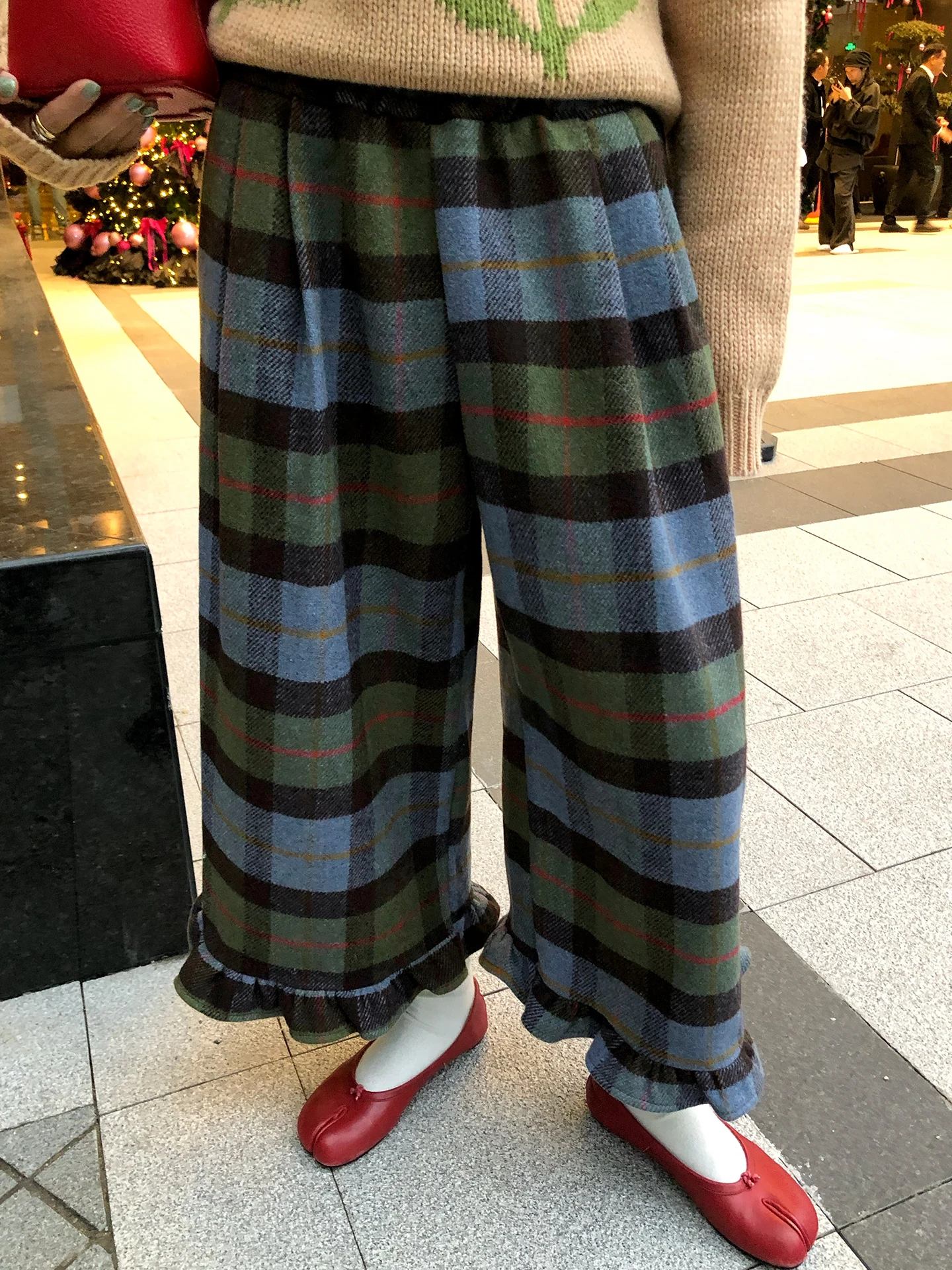 

Tanii Winter Unique Plaid Woolen Wide Leg Pants High Waist Elastic Closure Casual Sle Ladies Faion High Warmth