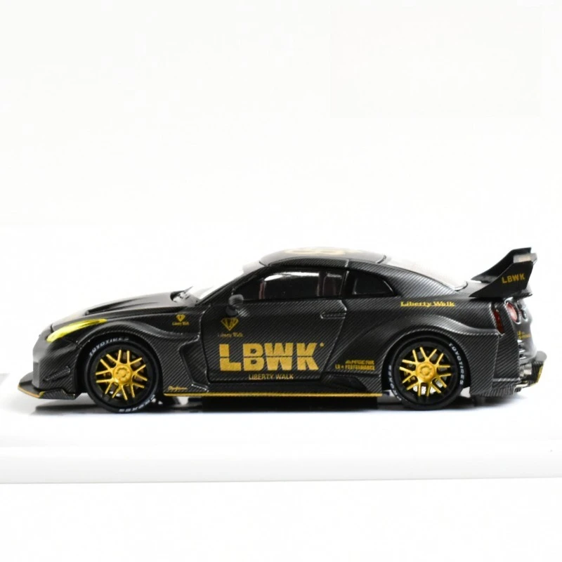 Demon King Auto 1/64 GT-R R35 Wyświetlana na wystawie, ekskluzywna, metalowa replika pojazdu, odlewany model samochodu, zabawka kolekcjonerska, prezent na Boże Narodzenie dla chłopca