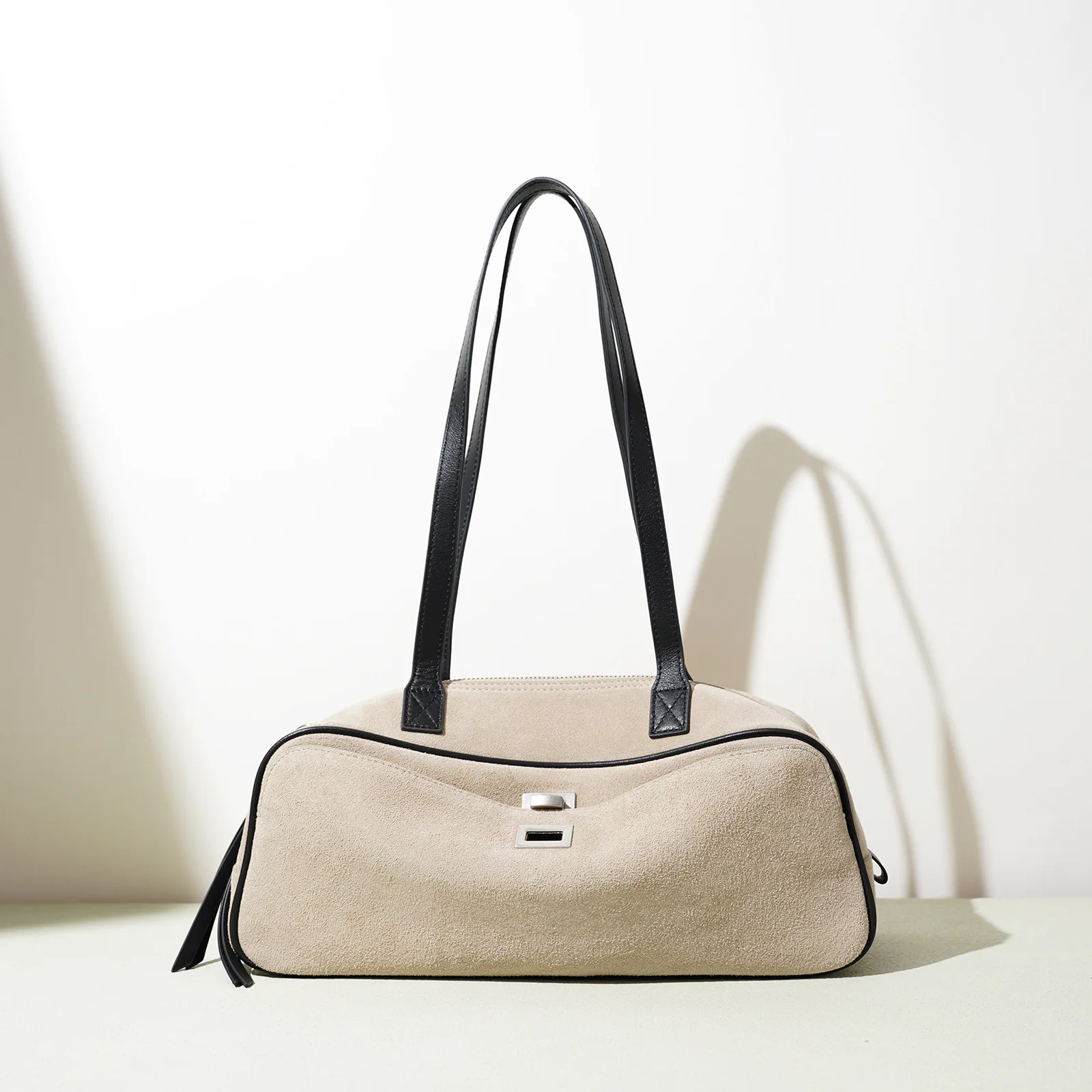 

2025 New Suede Leather Pillow Shoulder Bag Korean Style Unique Multi Compartment Soft Leather Women Casual Practical Handbag