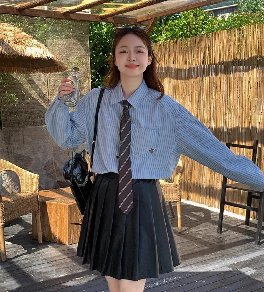Womens Blue Striped Long Sleeve Oversized Shirt Loose Simple Style Blouse Spring Summer Edition City Girls Fashion Trend