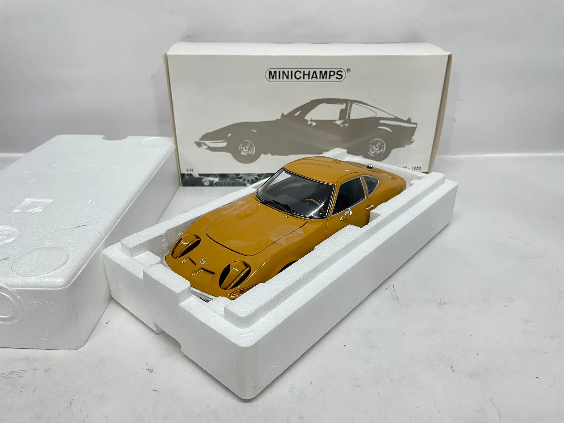 

Minichamps 1:18 GT 1970 Camel Simulation Limited Edition All Open Alloy Metal Static Car Model Toy Gift