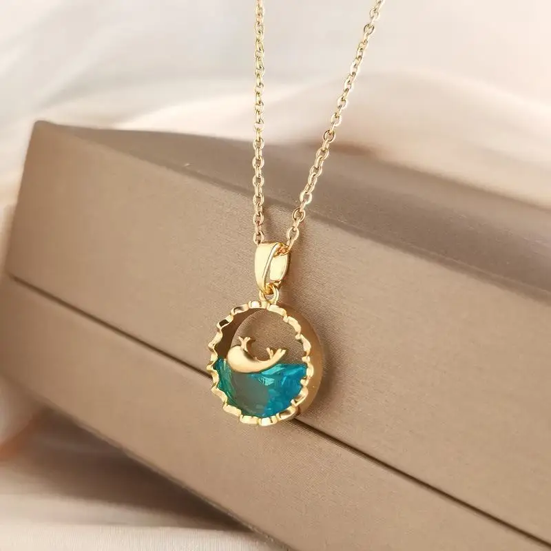 Cute Sweet Blue Crystal Sea Whale Pendant Necklace For Women New Creative Design Summer Collar Jewelry Gift