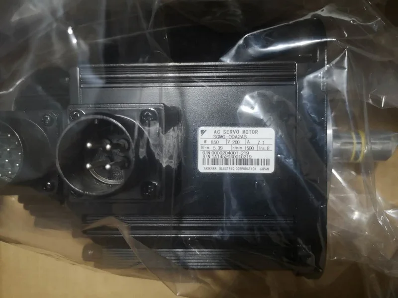 

new and original yaskawa ac servo motor SGMG-09A2AB yaskawa 850W servo motors