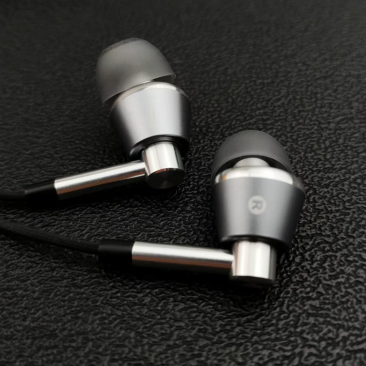

Проводные внутриканальные наушники 3,5 мм, Hi-Fi уровень, аудиофильские музыкальные наушники, отличное соотношение цены и качества, 1 динамический и 2 балансированных динамических излучателя, 3 драйвера