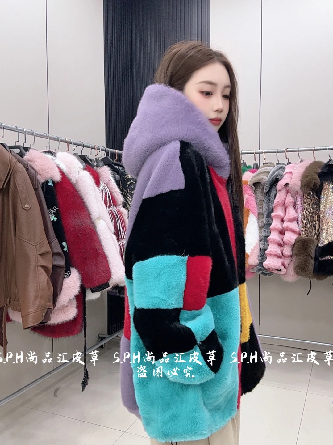 Geometric Hooded Faux Fur Jacket New Women's Winter Thickened Color-Block Long-sleeved Casual Loose Warm Comfortable Furry Coat