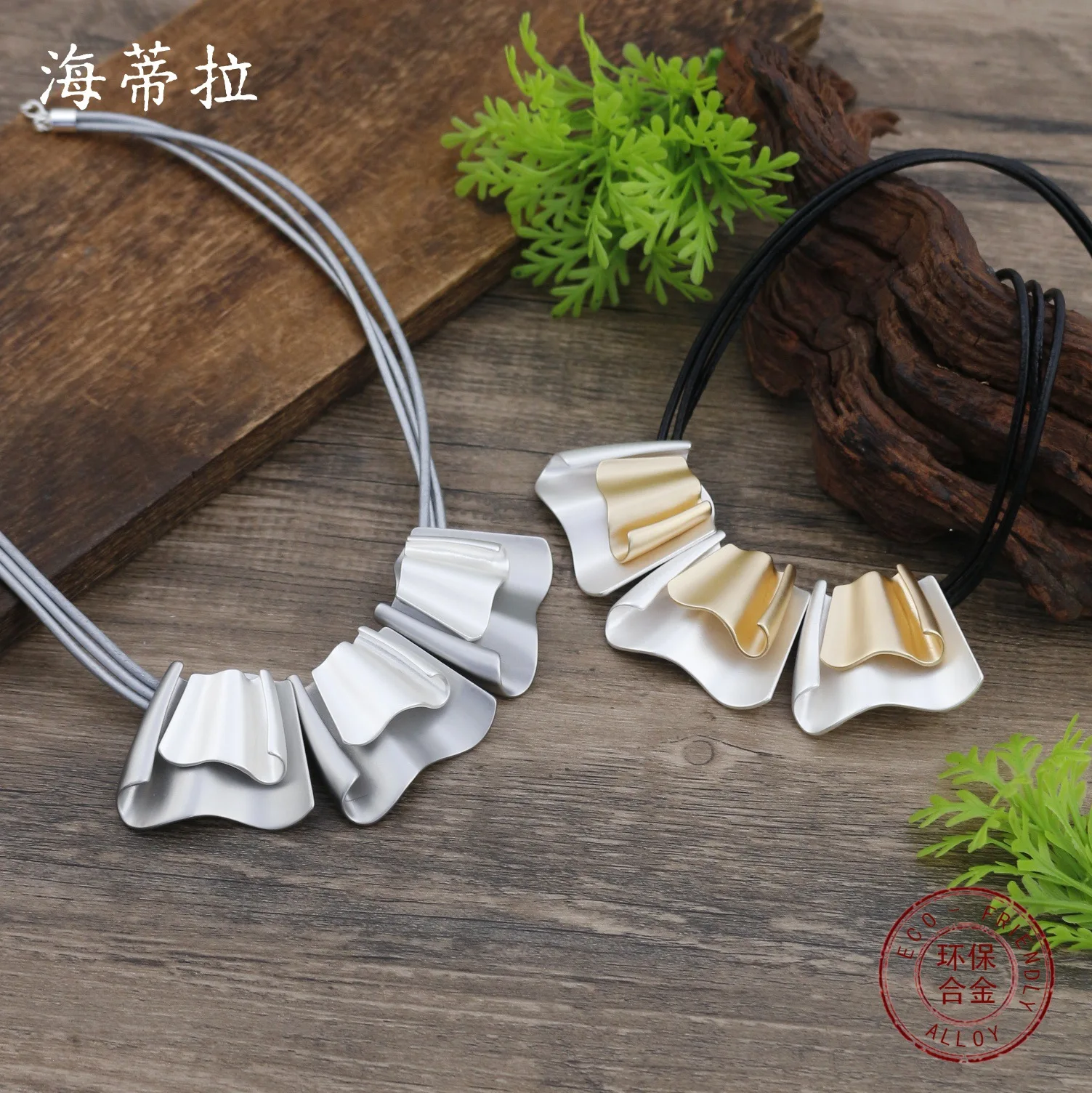 

Аксессуары для самостоятельного изготовления: матовое геометрическое волнистое ожерелье из вощеной нити, женское, с выразительным дизайном, нерегулярной формы, универсальная цепочка на шею.