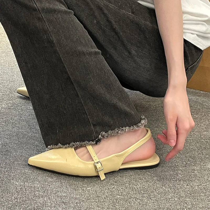 New Spring Women's French-Style Closed-Toe Sandals Luxurious Slip-On Designer Shoes Fashionable and Elegant Party Flat Sandals