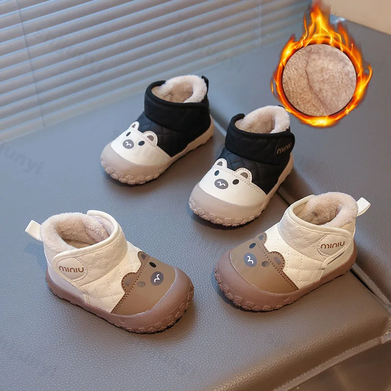 2025 جديد الشتاء الطفل الثلوج الأحذية الكرتون الحيوان الدافئة أفخم لطيف الاطفال أحذية لينة وحيد موضة طفل الفتيات الفتيان حذاء من الجلد