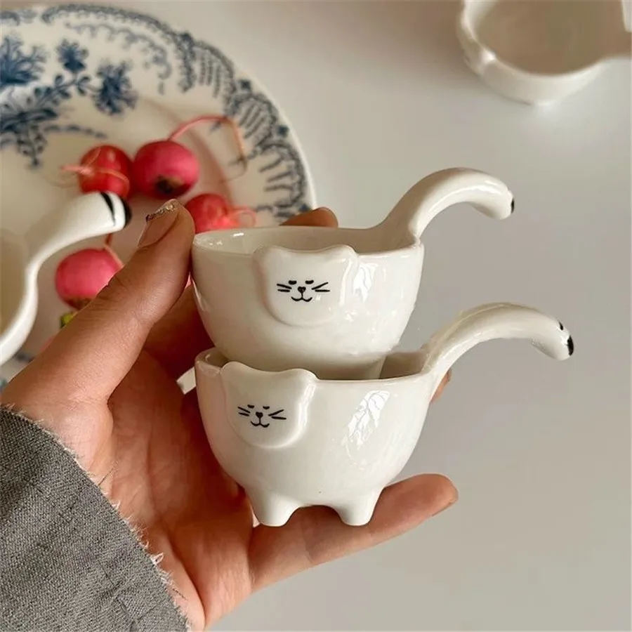 Cat shaped coffee small milk cup, ceramic saccharin small bowl with handle, 20ml/0.7oz cute small ingredient plate