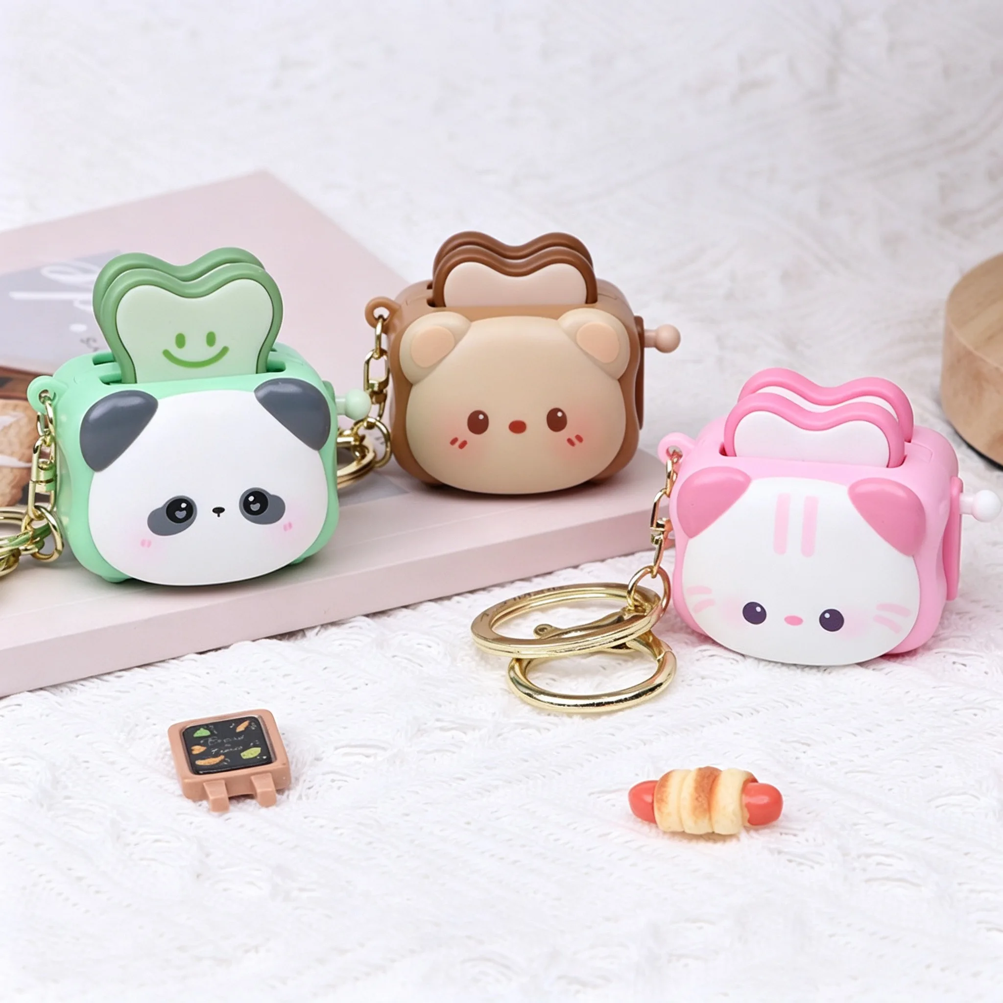 Creative Pop Up Toaster Fidget Keychain Cute Animal Stress Relief Toy Mini Desk Decor Bag Charm Small Office Gift for Adults