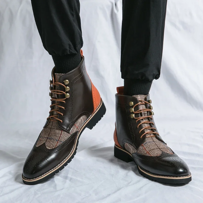 Retro Black High Top Men's Brogue Shoes Pointed-Toe Lace-Up Leather Boots Comfortable Dress Boots for Men 2025 Botas Para Hombre - view 2