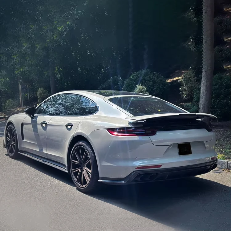 ชุดตัวถังรถการปรับเปลี่ยนสําหรับ Porsche Panamera 971 อัพเกรดคาร์บอนไฟเบอร์ชุดด้านหน้าด้านหลัง Diffusers ด้านข้างกระโปรง Bodykit