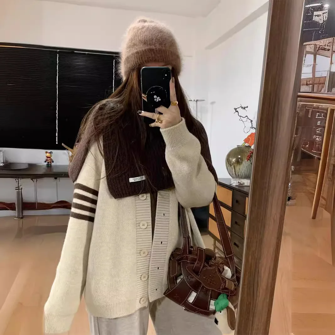 

Multicolored Striped V-neck Knitted Cardigan 2025 Autumn/winter New Style Laid-back and Elegant Loose Outerwear Sweater Coat