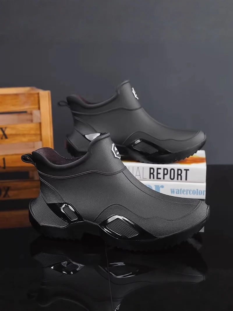 Men's Waterproof Anti-slip Work Rain Boots 2026 New Summer Style Black Labor Protection Shoes for Delivery Riders And Fishing
