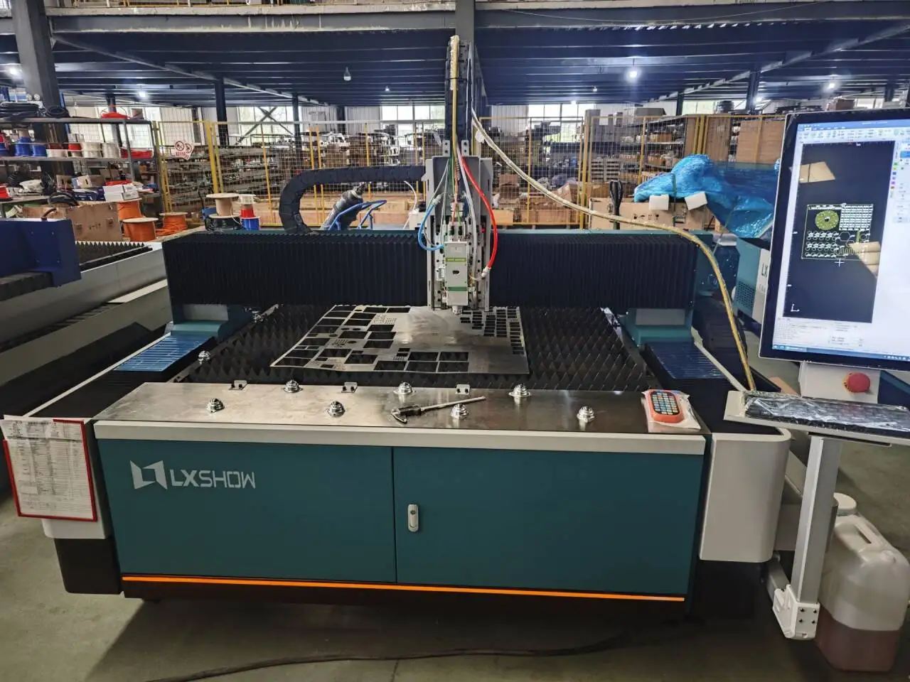 Лучшая промышленная стальная нержавеющая сталь листовой металл CNC волоконно-лазерная машина для резки металла от производителя
