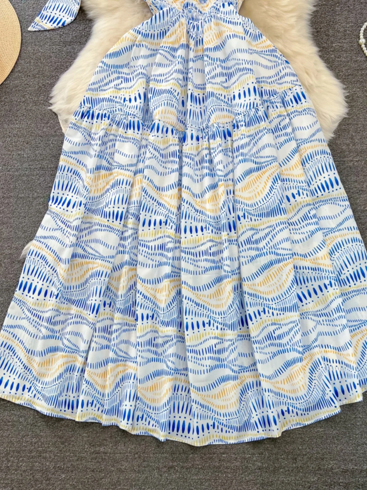 فستان أنيق للتخسيس على شكل حرف A مطبوع مع ياقة جانبية مكشوفة الكتفين تنورة طويلة فستان حفلات أنيق فاخر بسيط