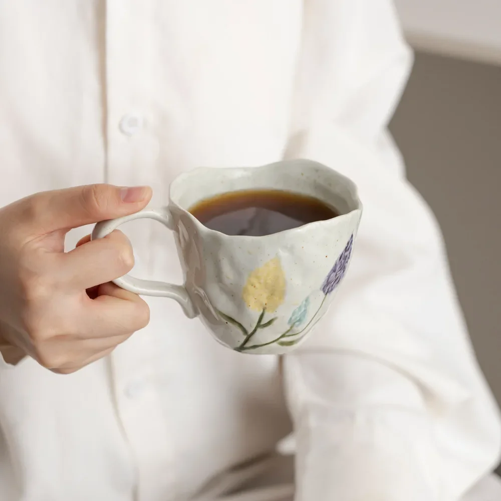 2026 Hand Drawn Tulip Mug, High-value Artistic Retro Style Coffee Cup, Korean Style Irregular Handmade Specialty Drinking Cup
