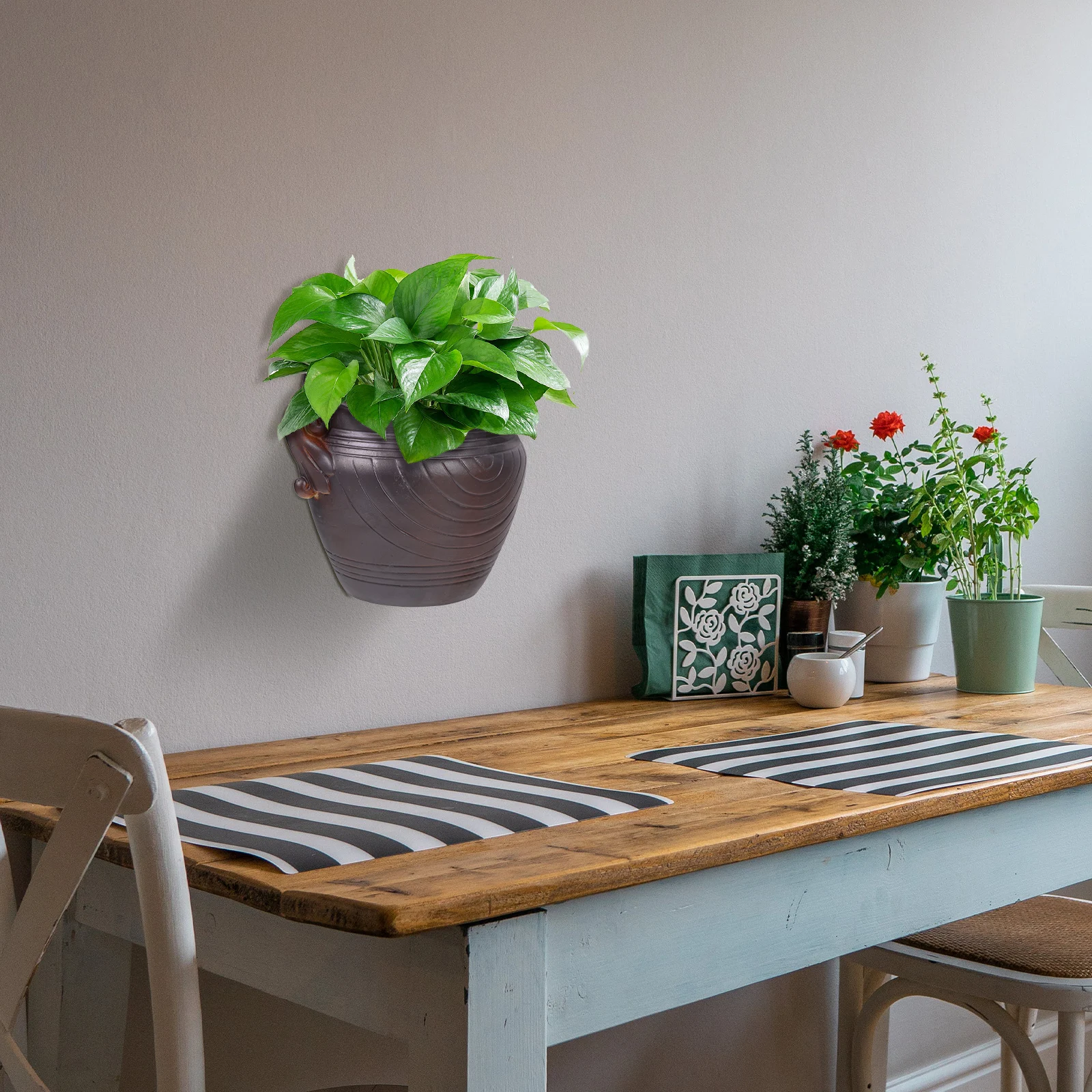 Винтажный керамический настенный горшок