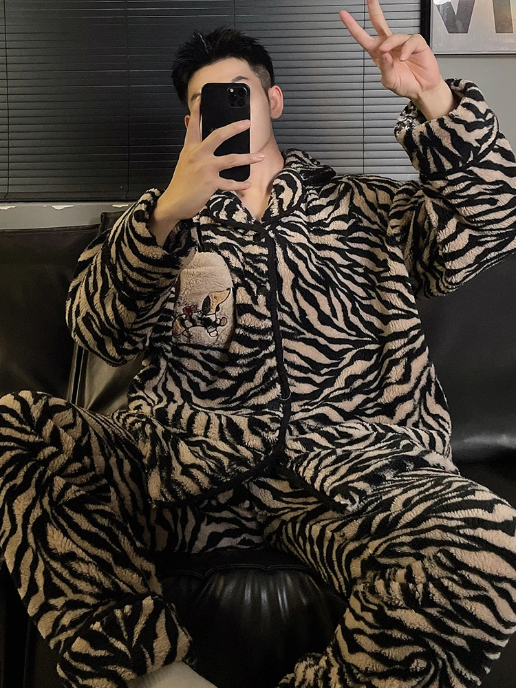 DAIMELU leopard print pajamas men's sleepwear long sleeved coral fleece piled thickened youth high-end loungewear suit winter