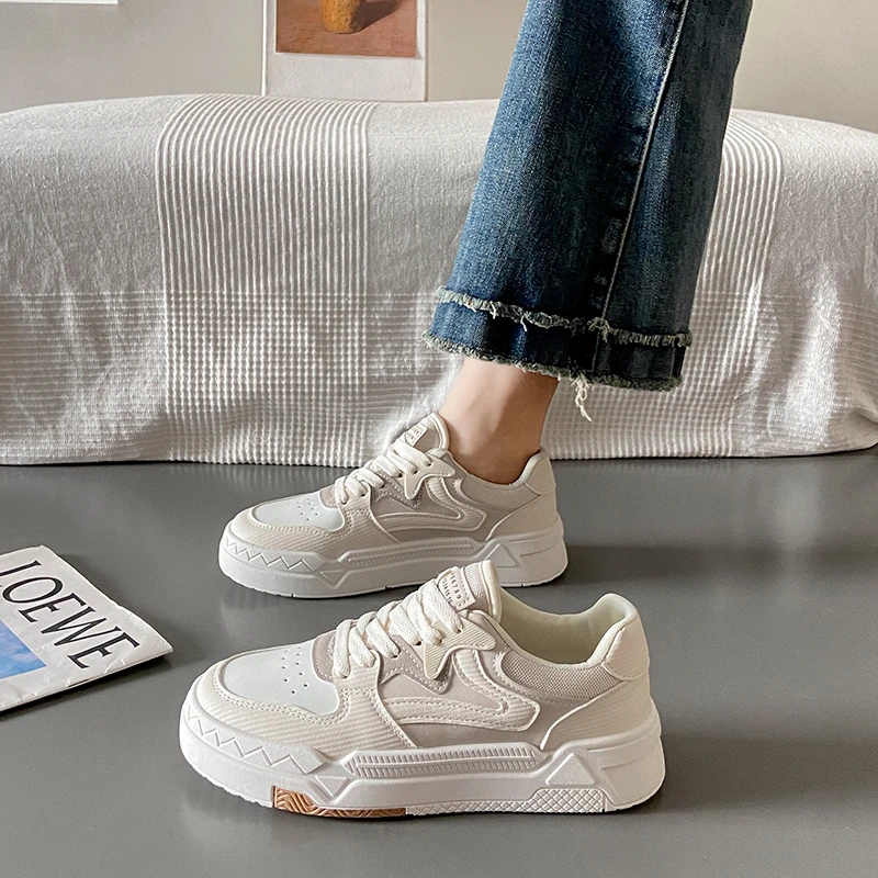 Fashion Small White Shoes Women New Leisure Sports Shoes Girls with Thick Soles Low Top Board Shoes Casual Ladies Trainers