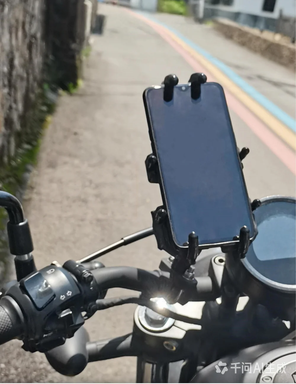 Regulowany uchwyt na telefon motocyklowy 360° z mocowaniem na kulkę ramową 1″, uchwyt na kierownicę rowerową, podstawka do telefonu komórkowego. — zdjęcie produktu 2