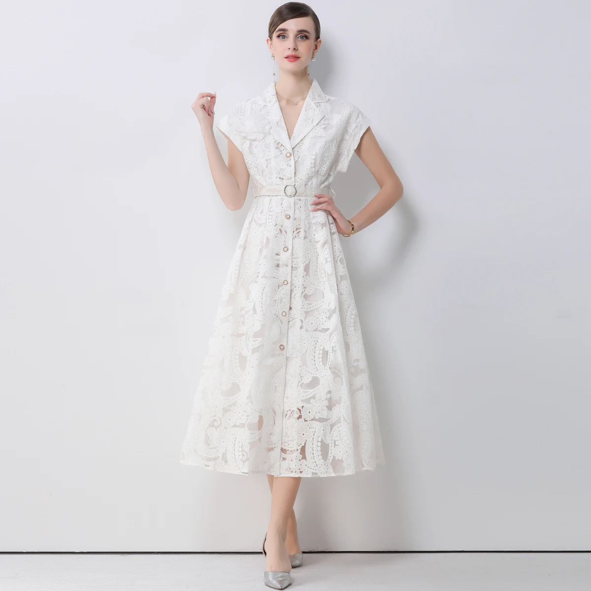 Damen High-End-Design Blumenausschnitt Stickerei Kleid Frühling Sommer Elegantes Kleid Blazer Kragen Einreiher Midi-Kleider