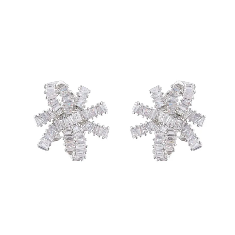 Korean Style Luxurious Exquisite Large Bow Micro Inlay Zircon 925 Silver Needle Temperament Versatile Dinner Earrings for Women.