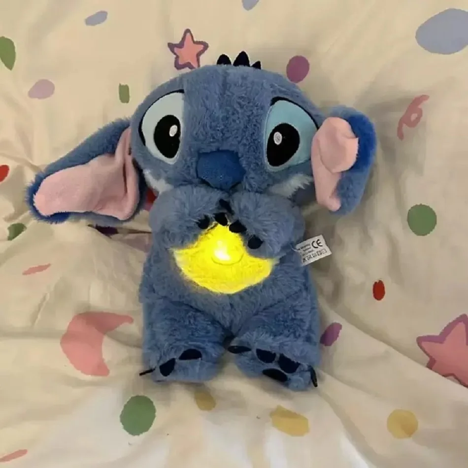 ตุ๊กตาสติทช์น่ารัก ตุ๊กตาผ้าพลัฌสำหรับเด็ก ช่วยให้หลับสบาย มีเสียงเพลงผ่อนคลาย พร้อมถุงลมและไฟ ตุ๊กตาหายใจได้