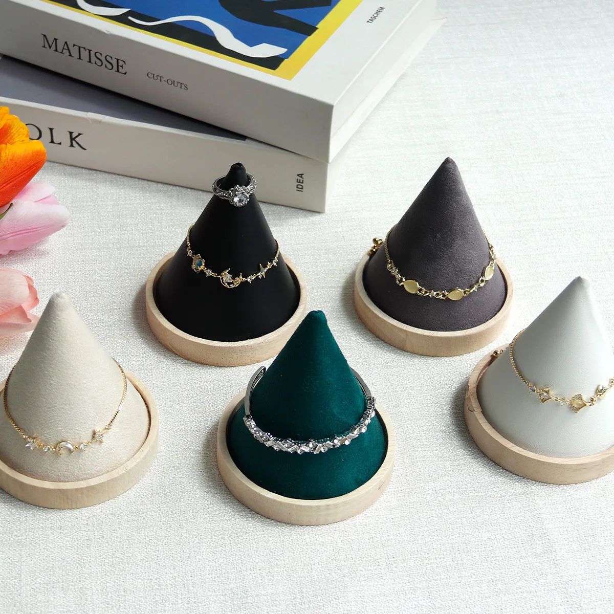 1PC Solid Wood Bracelet Display Stand Jewelry Display Stand for Exhibition/Trade Show/Retail Store Jewelry Display