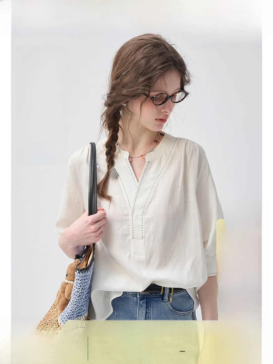 

Белая рубашка свободного кроя с рюшами на рукавах и V-образным вырезом, в непринужденном стиле, для повседневной носки, женская мода, корейская версия, летняя новинка