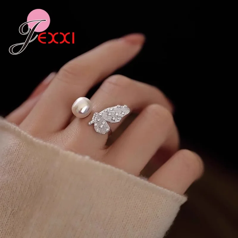 

Fashionable and delicate women's 925 silver butterfly ring Simple niche design open index finger ring Free shipping