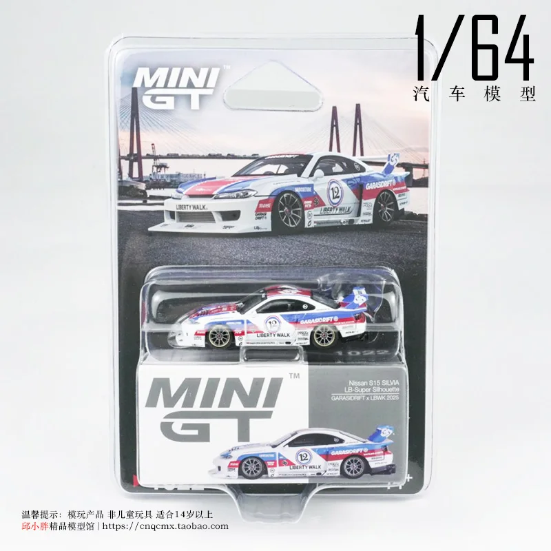 

MINI GT 1:64 Nissan Silvia S15 LB-Super # 12, модель автомобиля из литого под давлением сплава, праздничная подарочная игрушка для мальчиков, коллекционное украшение для взрослых.