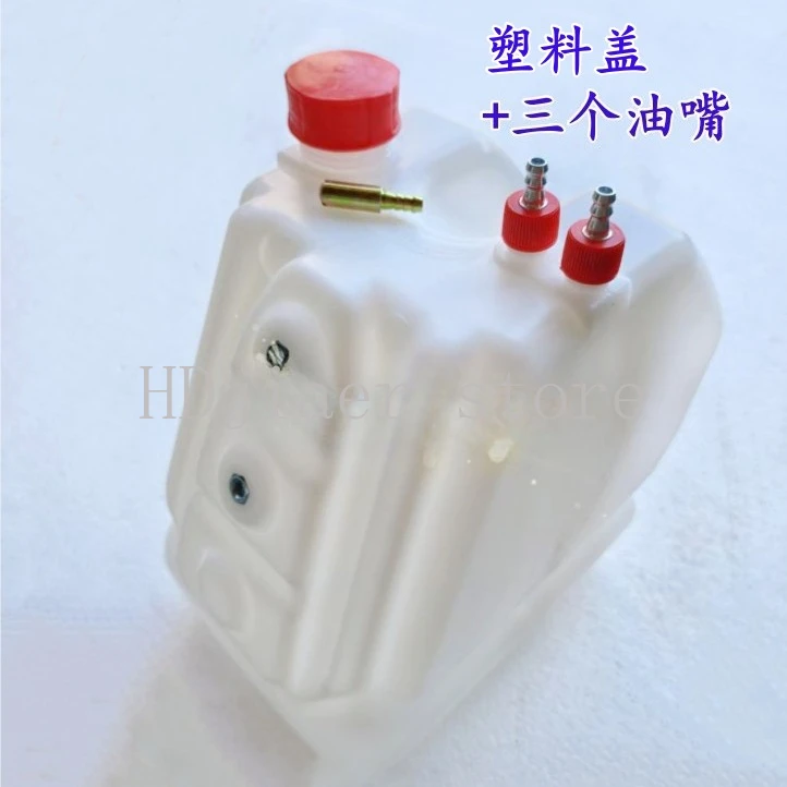 

plastic fuel tank exclusive to racing karts, which can also be transformed into a fuel tank for paragliders and powered parachut