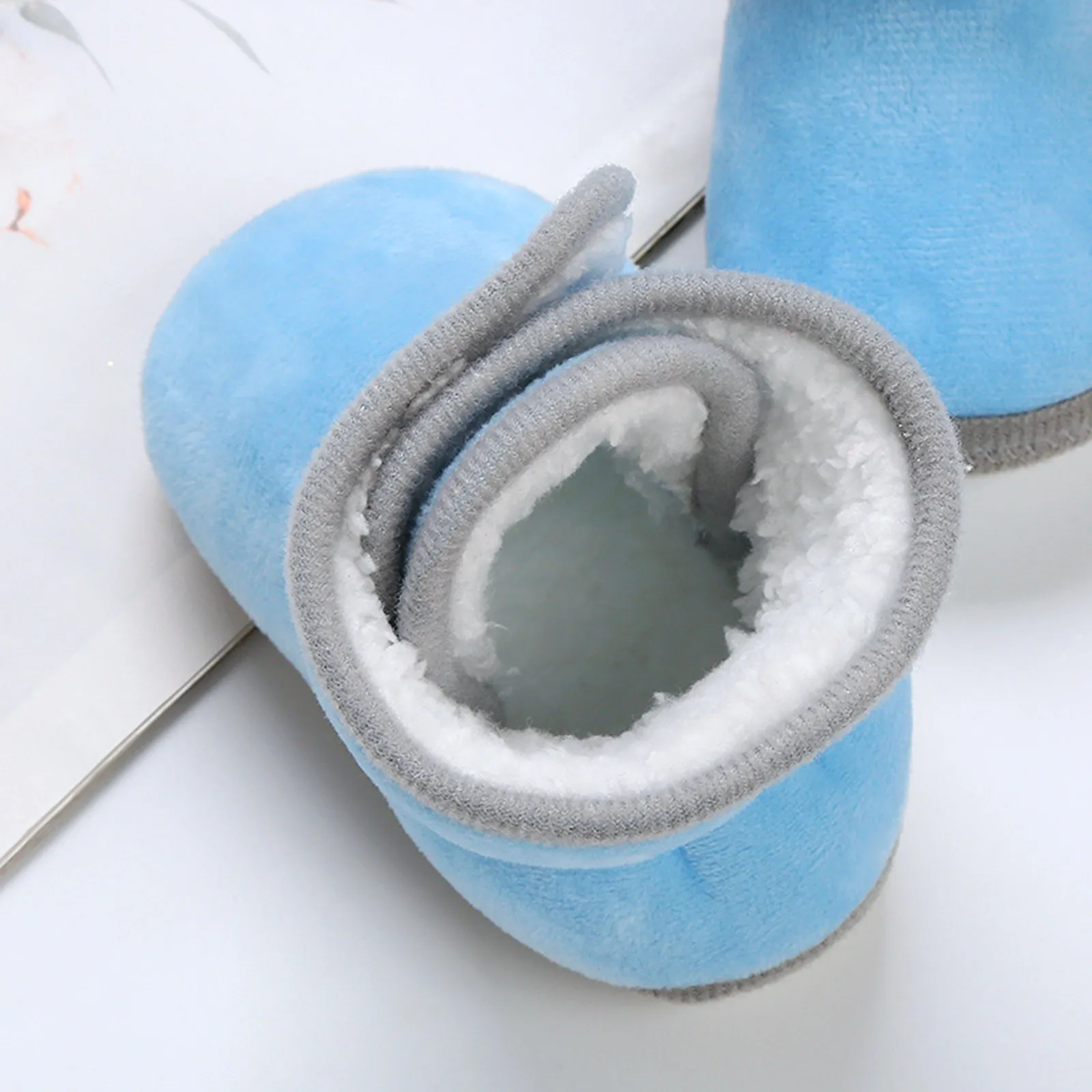 Bottines de neige en fourrure à semelle souple pour bébés filles et garçons de 0 à 18 mois, chaussures chaudes pour nouveaux-nés, premiers pas d'hiver