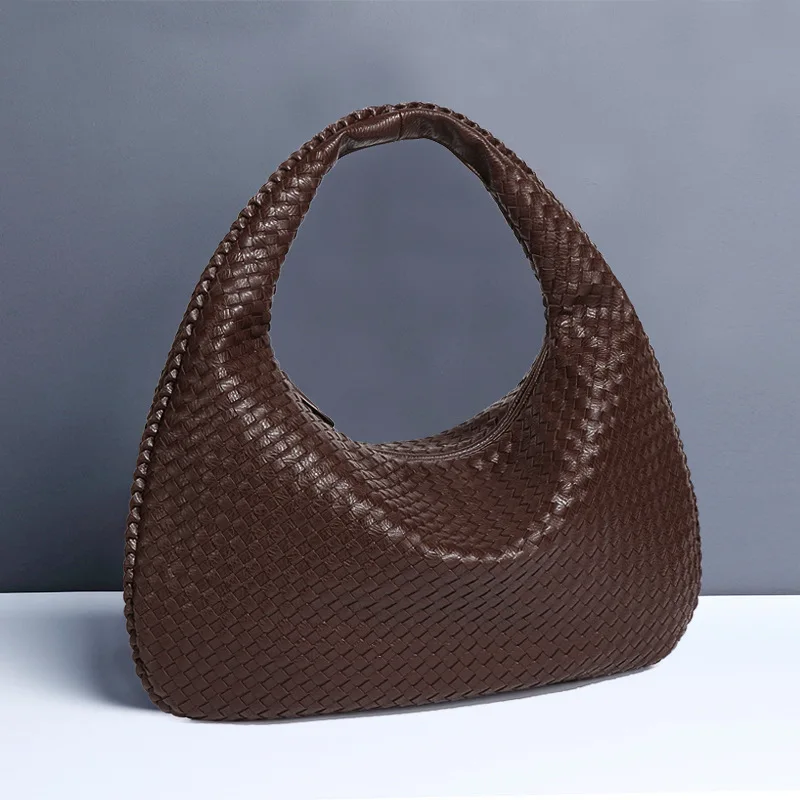 2025 new all-hand-woven crescent bag handbag fashionable versatile shoulder underarm bag