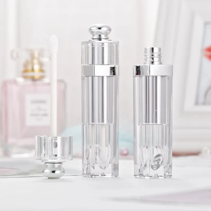 Tubi per lucidalabbra con etichetta privata da 50 pezzi 5ml contenitore per tubo per balsamo per le labbra vuoto trasparente bottiglie riutilizzabili per rossetto dorato tubi fai da te