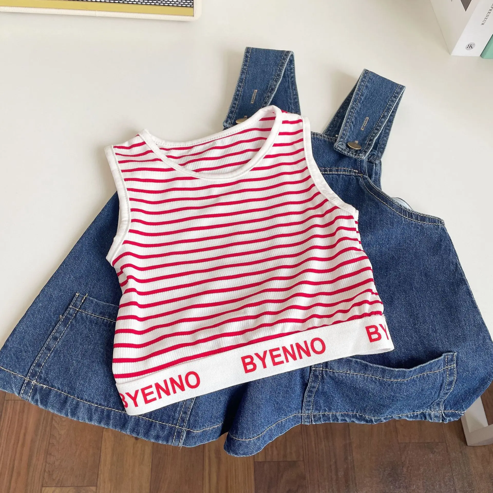 2024 Summer New Girls' Clothing Set Large Pocket Casual Cowboy Strap Shorts+Fashion Striped Tank Top Fashion Kids Outfit