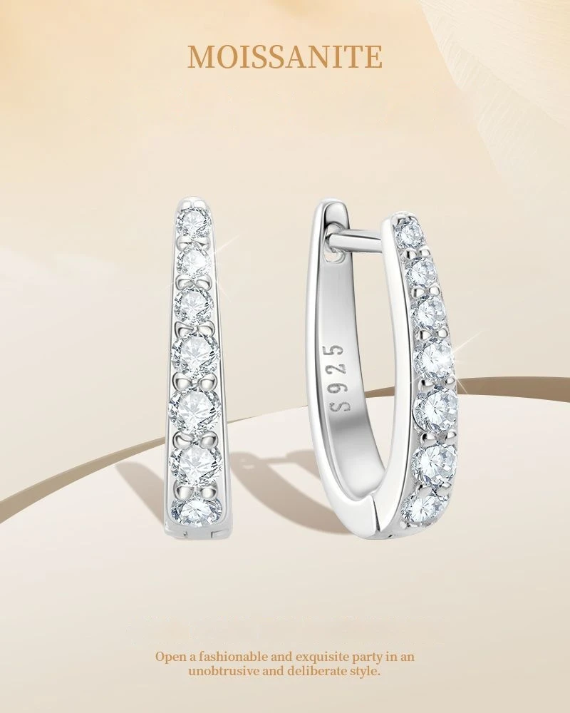 

Fashionable and stylish commuting U-shaped earrings, 0.3-carat moissanite hoop earrings, versatile and elegant, made of S925 ste