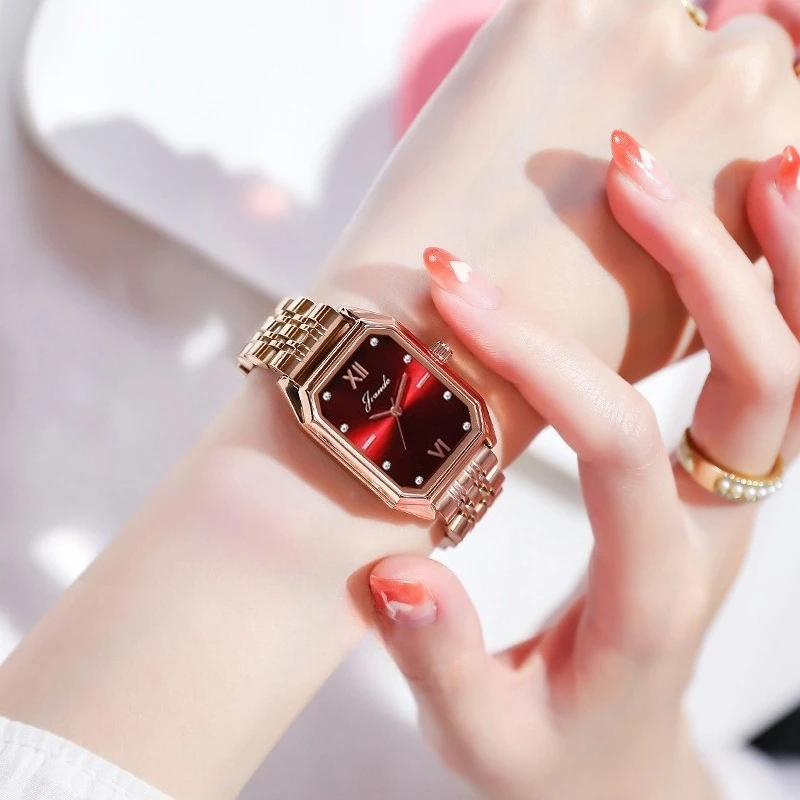 New Stylish And Versatile Women'S Quartz Watch With Steel Band A High-End Timepiece For Women Perfect As A Valentine'S Day Gift.